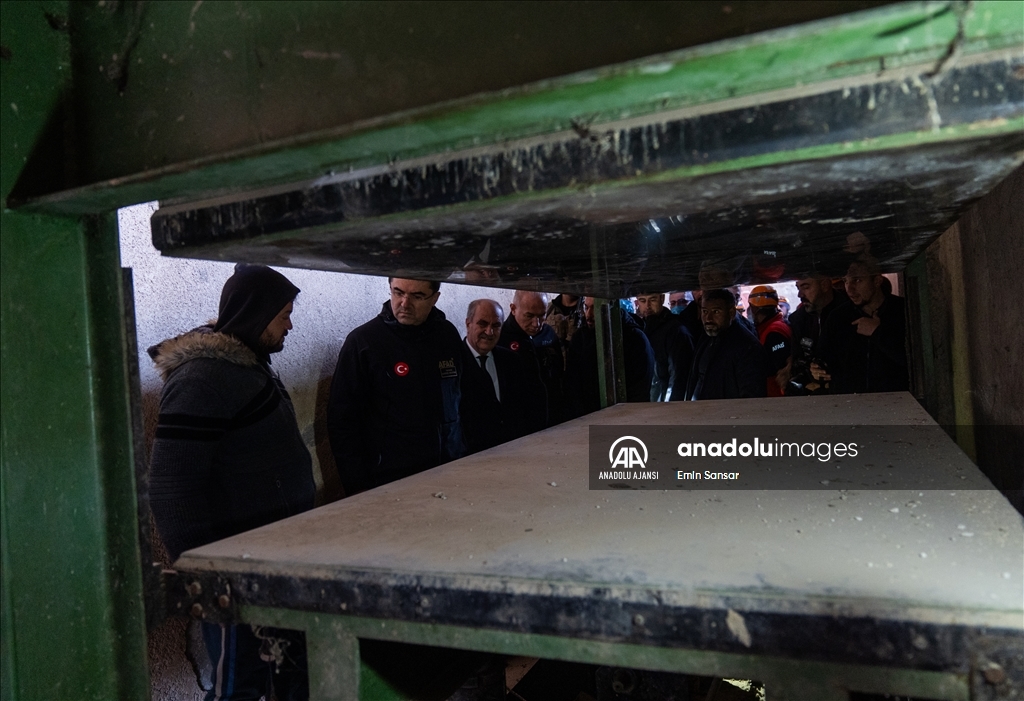 AFAD ekipleri, Sednaya Hapishanesi'nde arama kurtarma çalışmalarına başladı