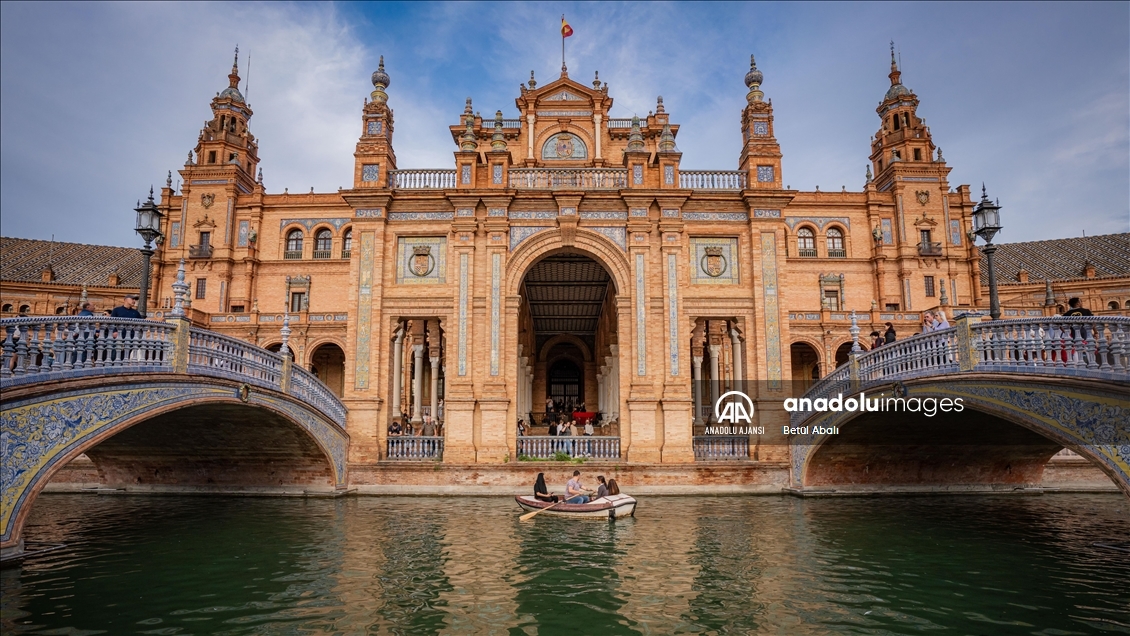 Sevilla'da zamanın durduğu yer: Plaza de Espana