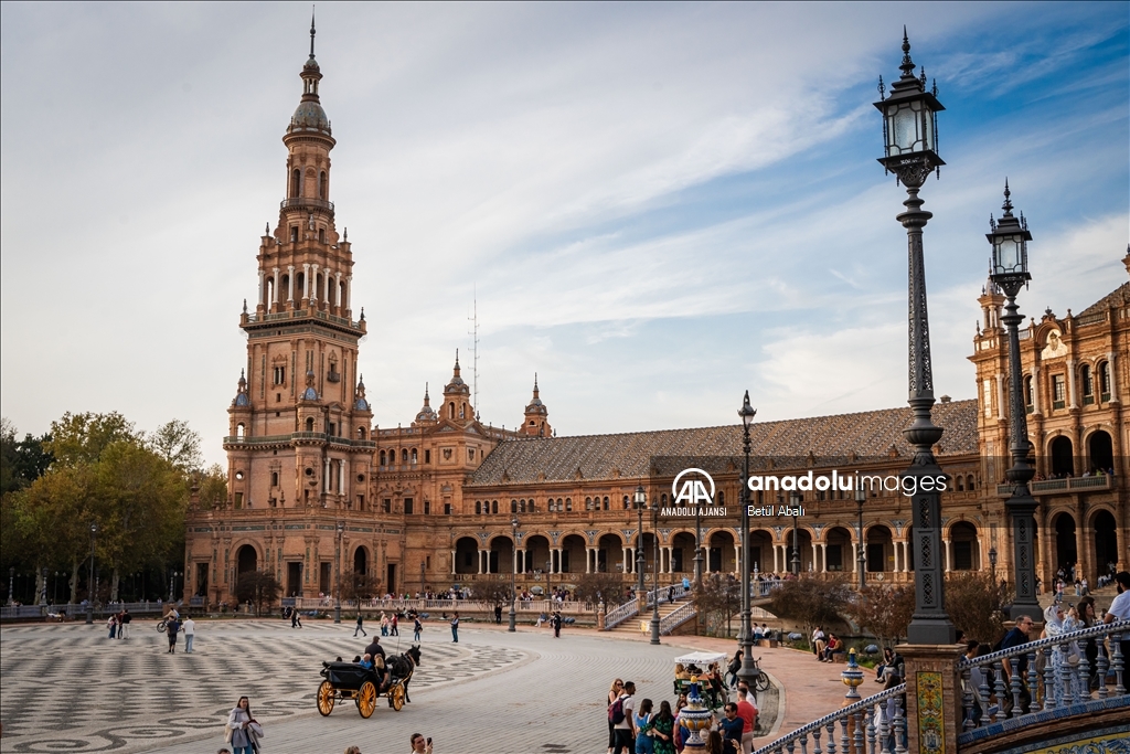 Sevilla'da zamanın durduğu yer: Plaza de Espana