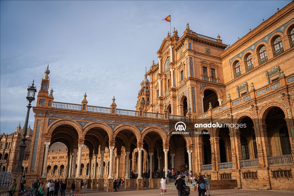 Sevilla'da zamanın durduğu yer: Plaza de Espana
