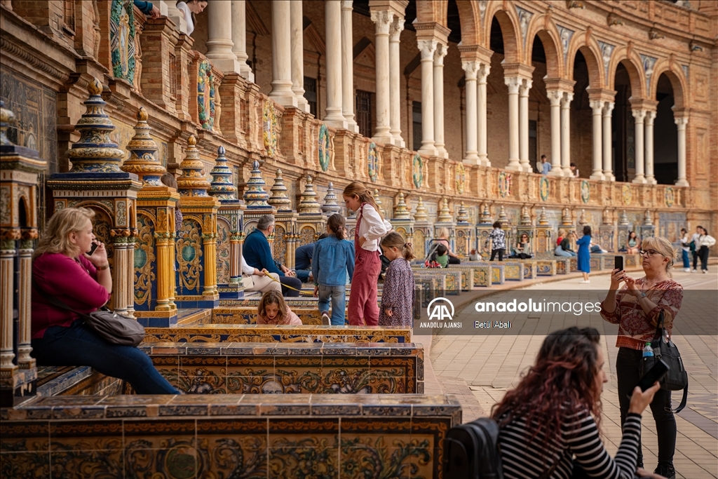 Sevilla'da zamanın durduğu yer: Plaza de Espana