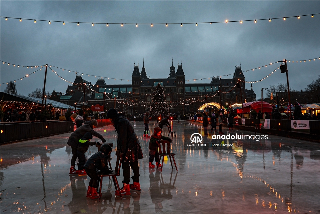 Amsterdam'da yeni yıl süslemeleri