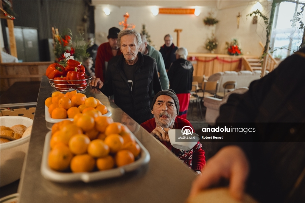 Slovakya'da evsizler Noel öncesi Oaza'daki barınağa sığındı