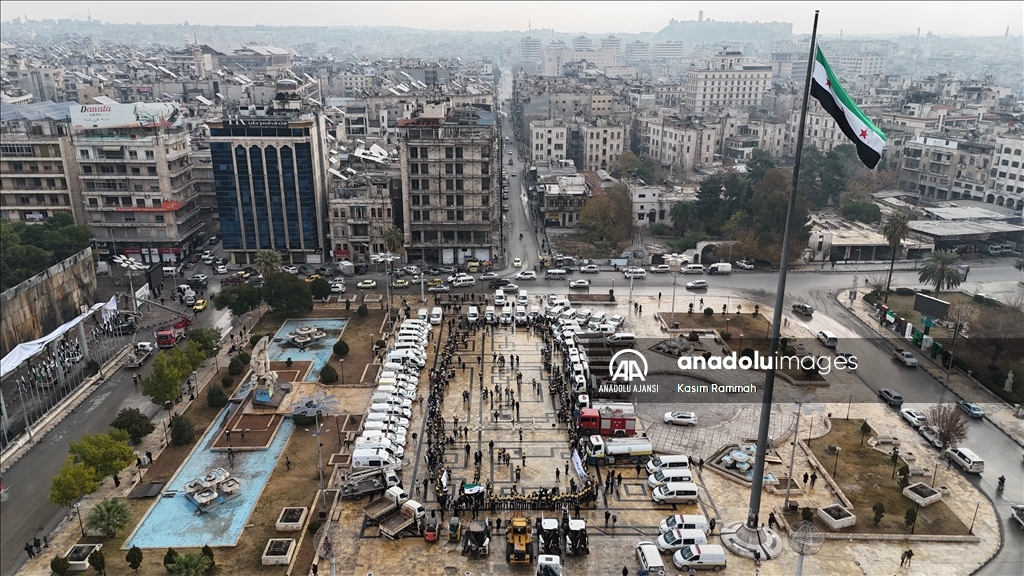 Halep'te Türk ekiplerinin de katılımıyla "Geri Döndük Halep" kampanyası başlatıldı