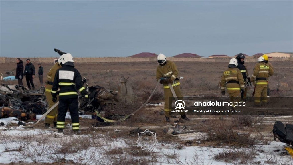 Azerbaijani passenger plane crashes near Kazakh city of Aktau