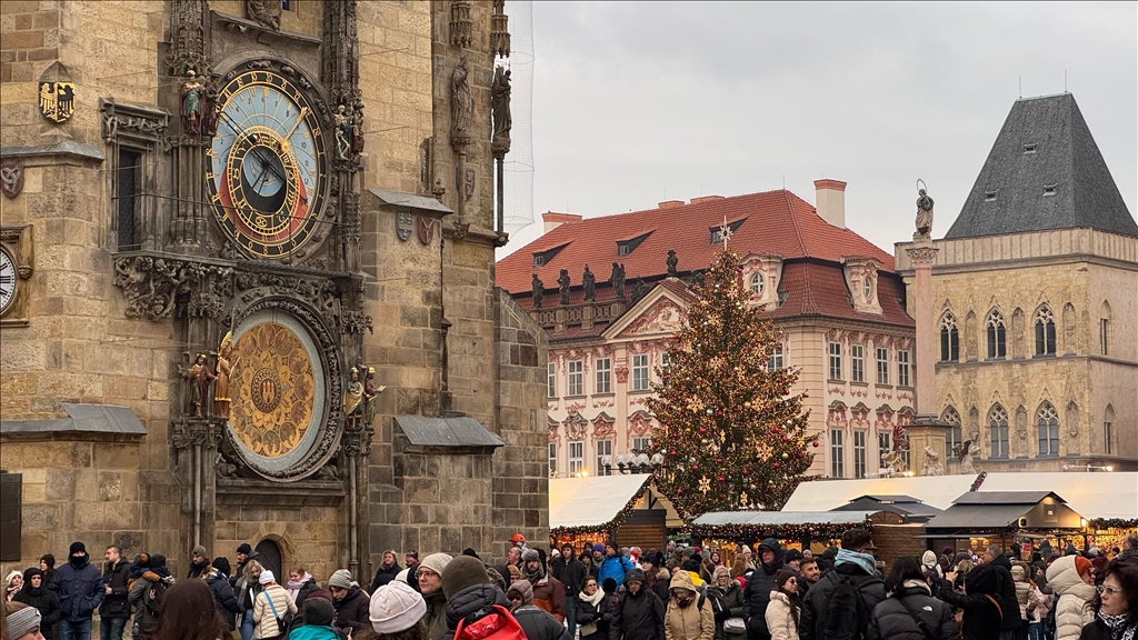 Prague's 6-century-old astronomical clock stands test of time  