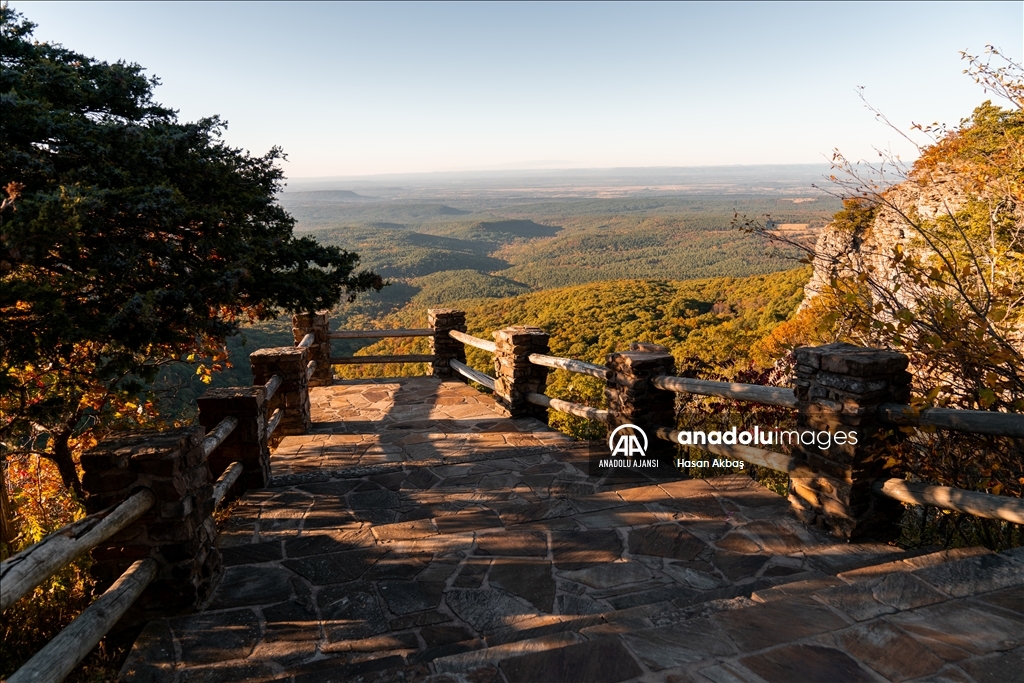 Arkansas’ın en yüksek noktası Magazine Mountain