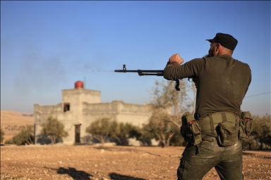 Силы Сирийской национальной армии ведут бои с террористами PKK/YPG в Манбидже