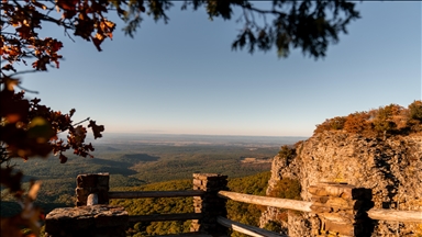 Arkansas’ın en yüksek noktası Magazine Mountain