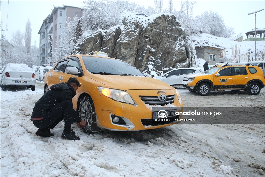 Hakkari'de kar etkili oldu