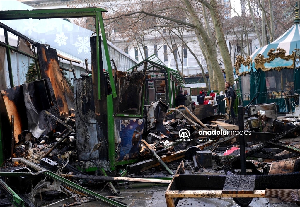 На рождественском рынке в Нью-Йорке вспыхнул пожар