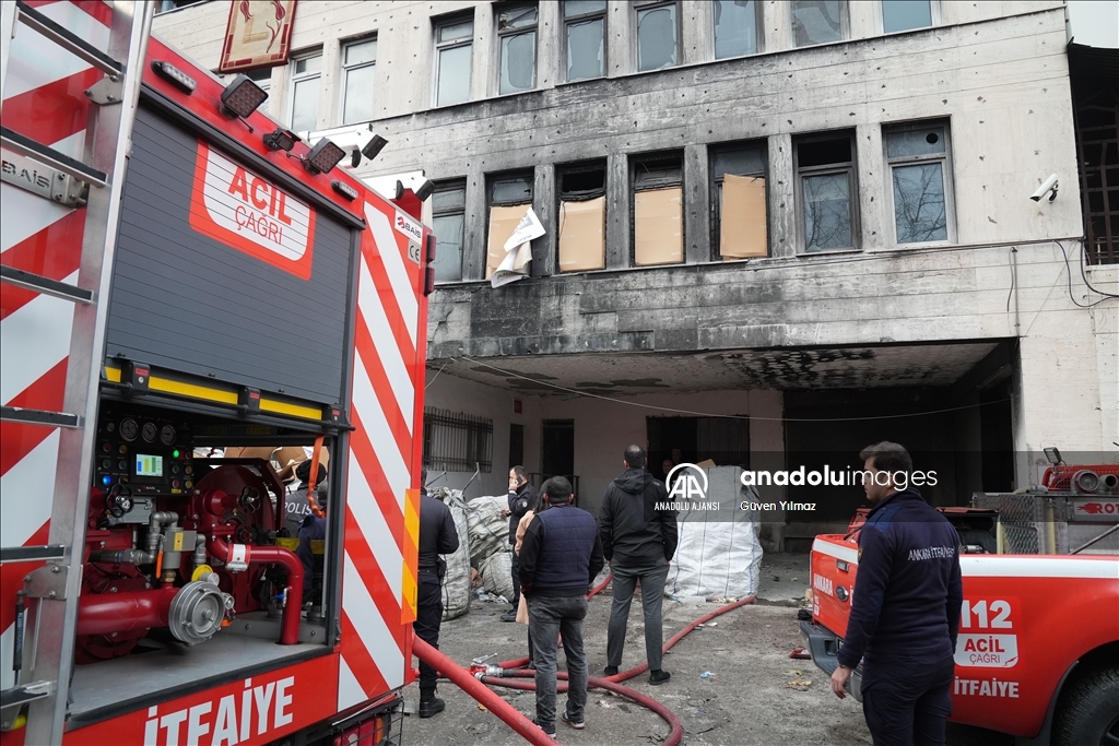 Ankara'da 2 katlı binada yangın çıktı