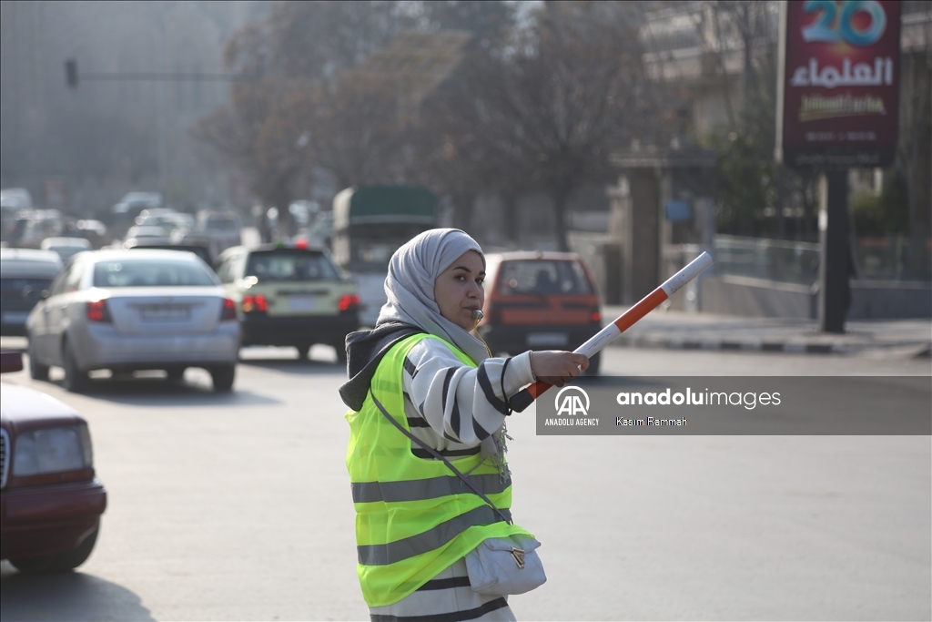 Young volunteers address traffic problems in Syria’s Aleppo