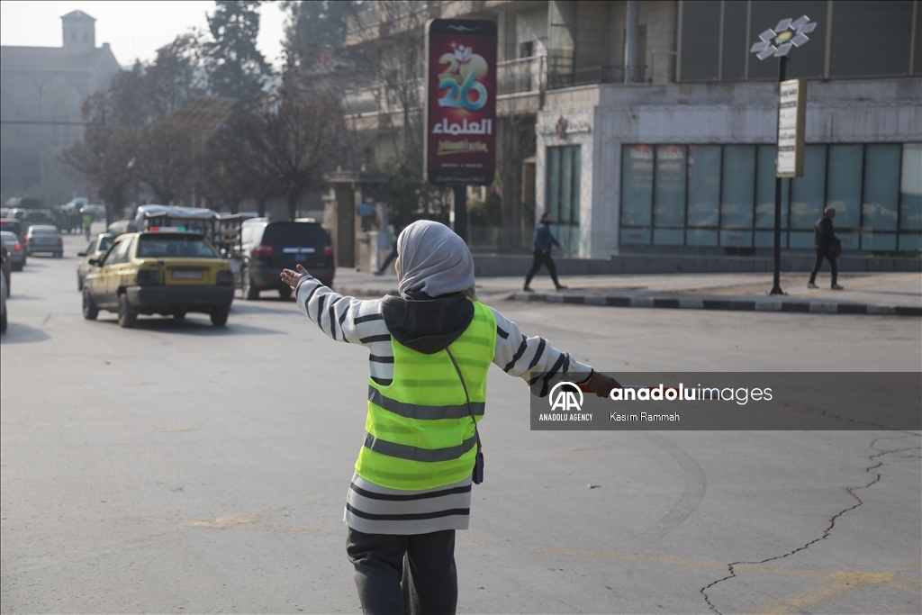 Young volunteers address traffic problems in Syria’s Aleppo