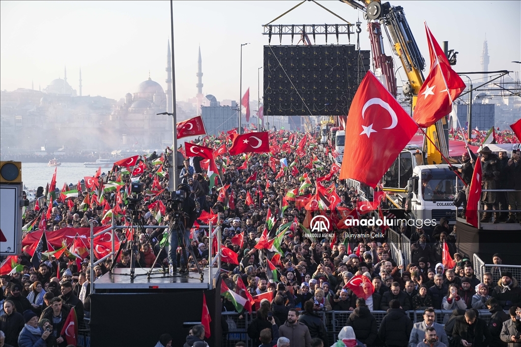 Stotine hiljada okupljenih u Istanbulu prvog dana Nove godine u znak podrške Palestini