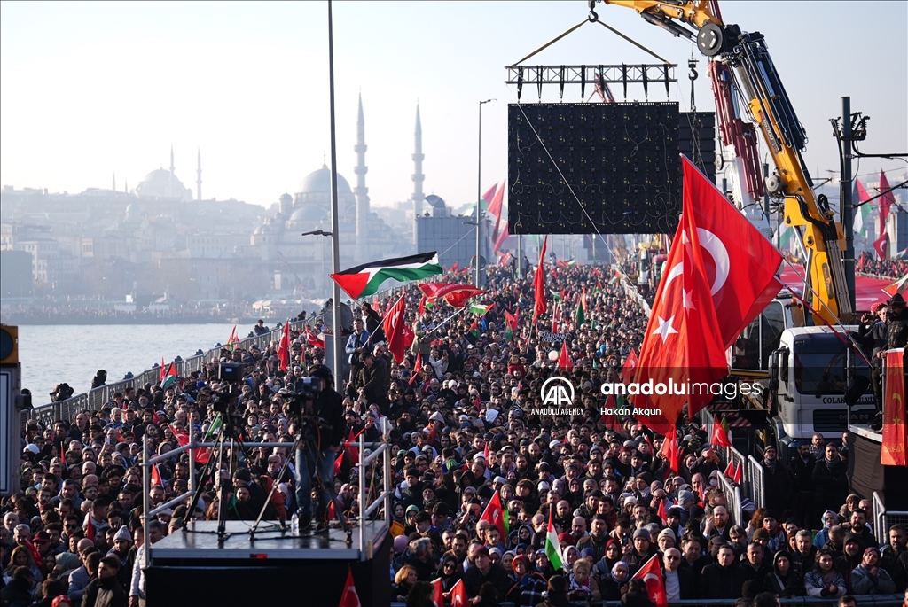أول أيام 2025.. مئات الآلاف يحتشدون في إسطنبول دعما لفلسطين