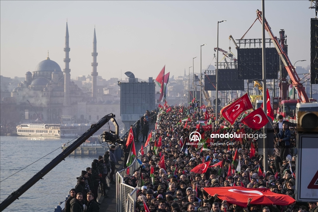 Stotine hiljada okupljenih u Istanbulu prvog dana Nove godine u znak podrške Palestini