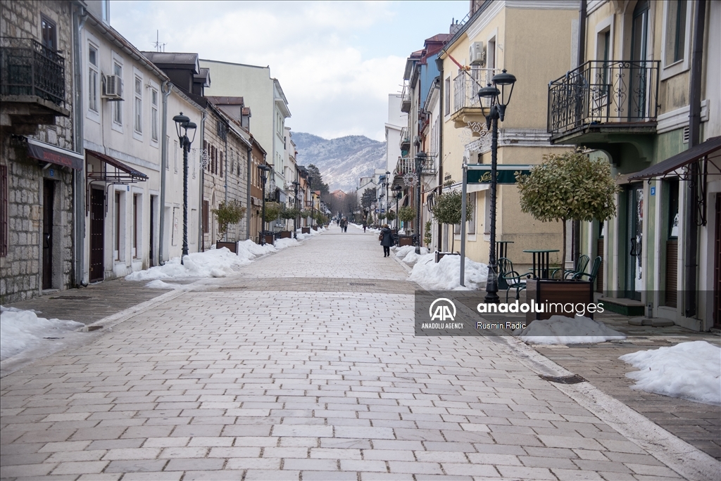 Prazne ulice, tišina i nevjerica dan nakon masakra na Cetinju