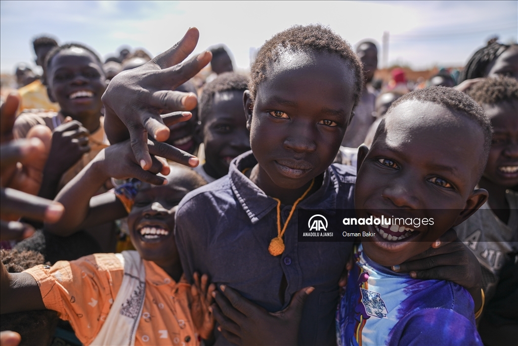 Sudan'da savaşın gölgesinde çocuklar