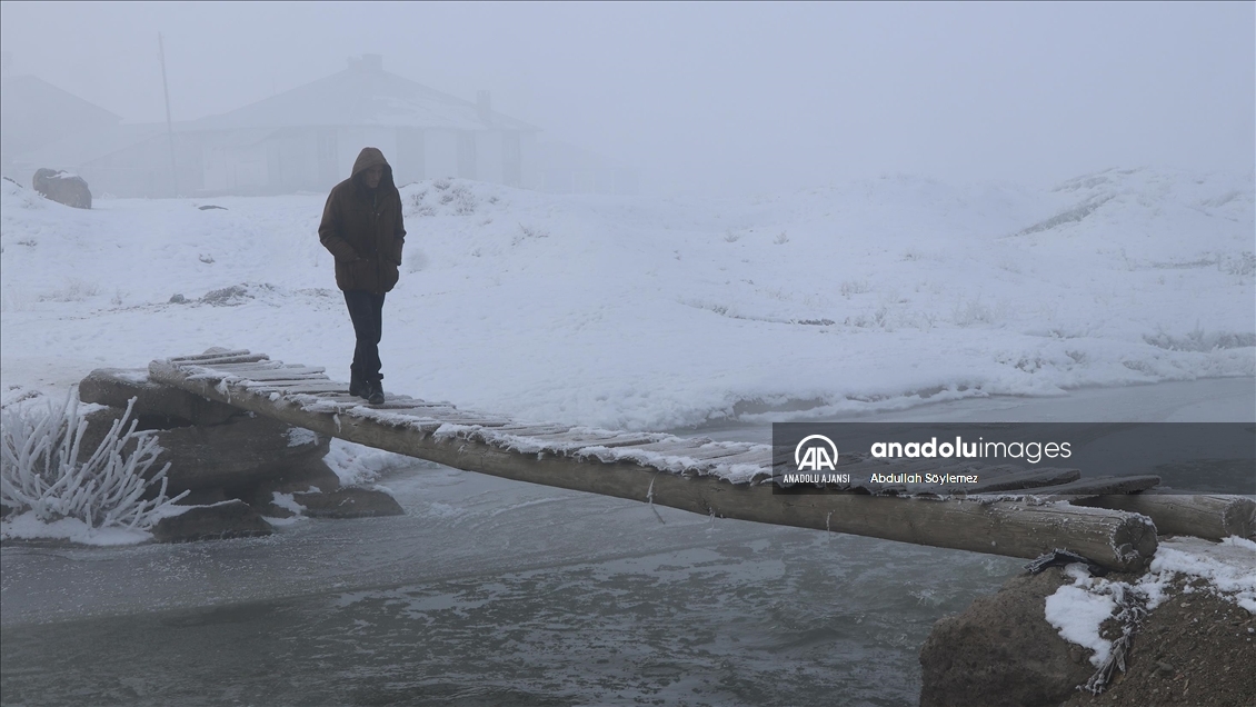 Ağrı'da dondurucu soğuklar etkisini sürdürüyor