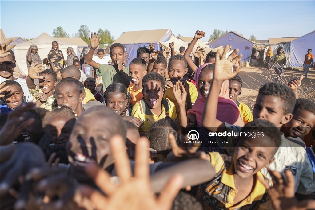 Sudan'da savaşın gölgesinde çocuklar