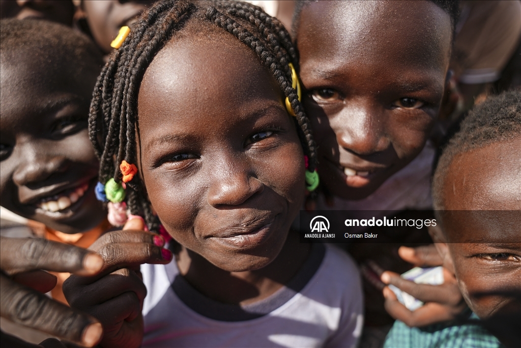 Sudan'da savaşın gölgesinde çocuklar