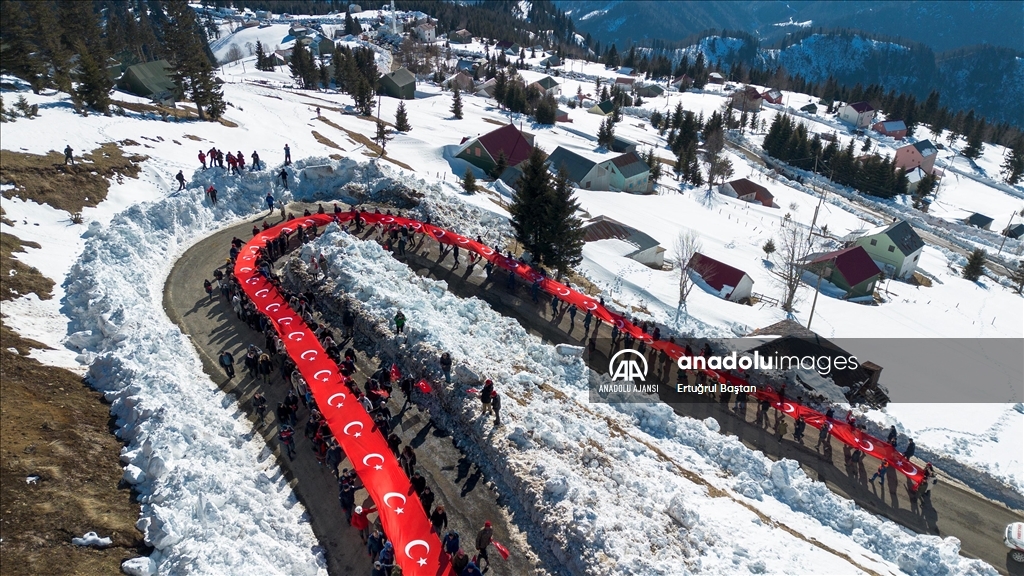 Sis Dağı'nda Sarıkamış Şehitleri Anma Yürüyüşü yapıldı