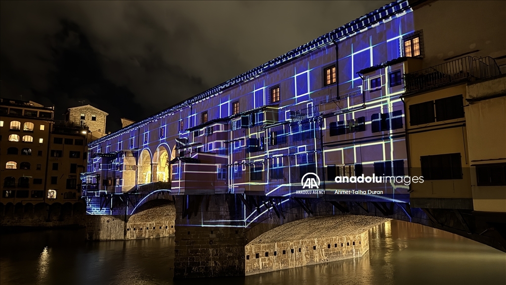 Во Флоренции проходит волшебный фестиваль света Florence Lights Up