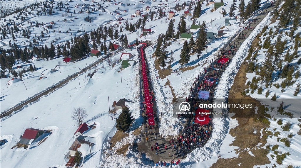 Sis Dağı'nda Sarıkamış Şehitleri Anma Yürüyüşü yapıldı