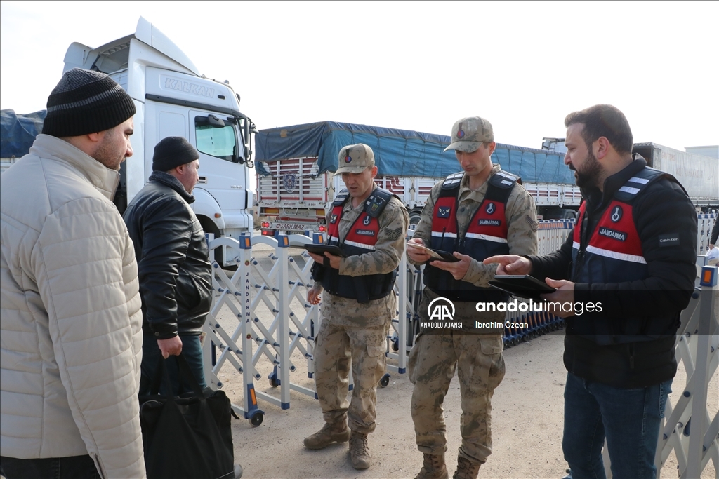 Türkiye'deki Suriyelilerin ülkelerine dönüşü sürüyor