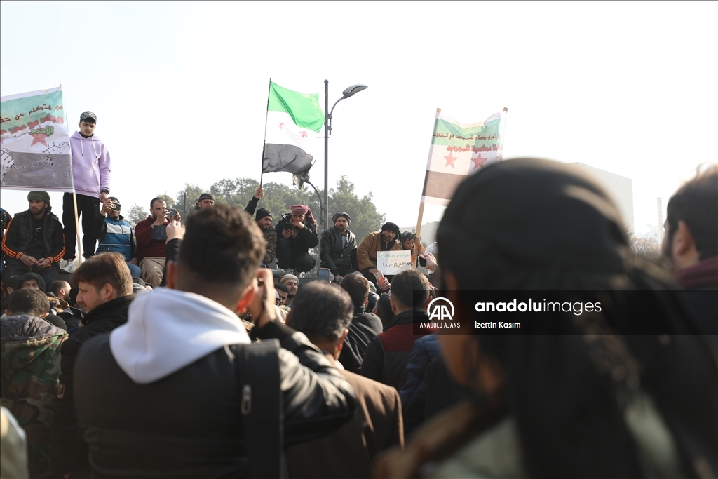 Suriye'de devrilen Baas rejiminin Sednaya'da işlediği suçların mağdurları adalet bekliyor