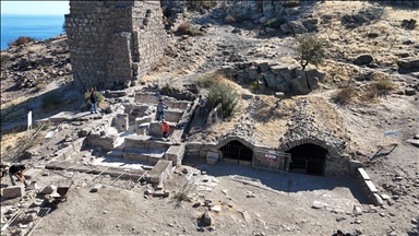 Assos kazılarında erken Osmanlı dönemine ait hamam bulundu