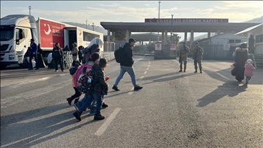 Suriyelilerin Hatay'daki sınır kapılarından ülkelerine dönüşü sürüyor