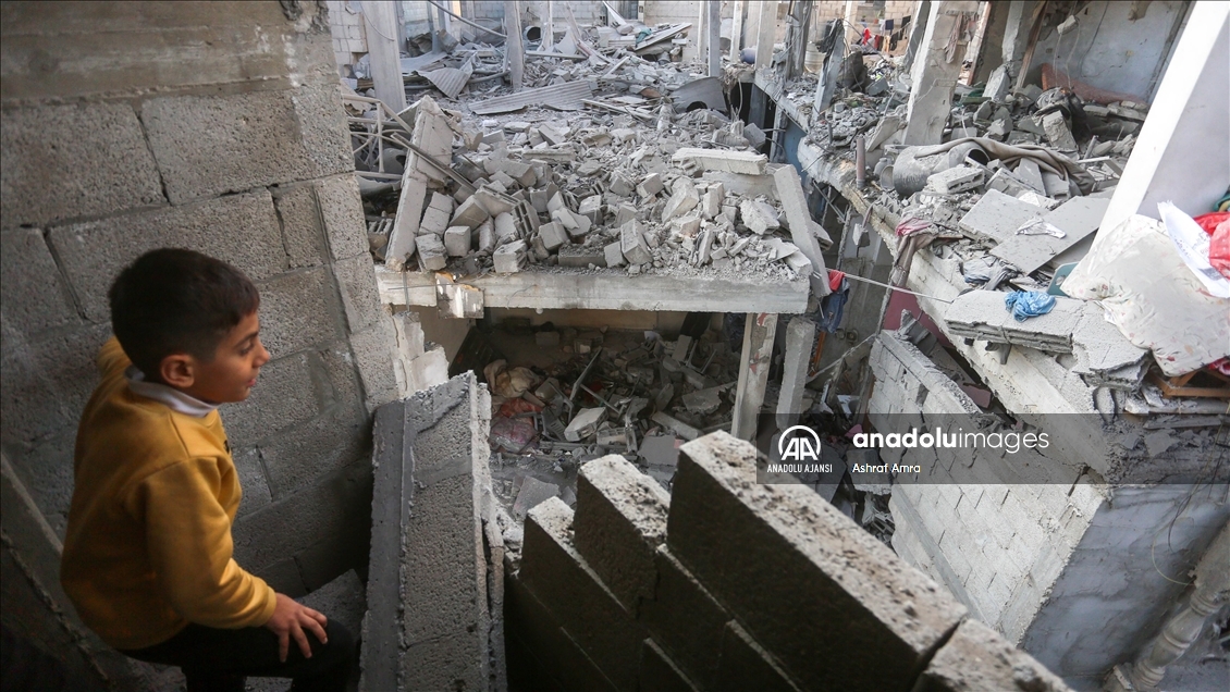 İsrail ordusu Bureyc Mülteci Kampı'na saldırı düzenledi