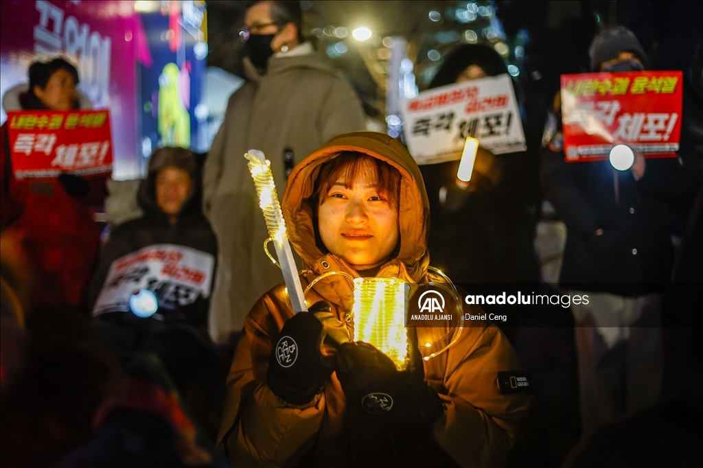 Güney Kore'de devlet başkanlığı görevinden uzaklaştırılan Yeol karşıtı gösteriler sürüyor
