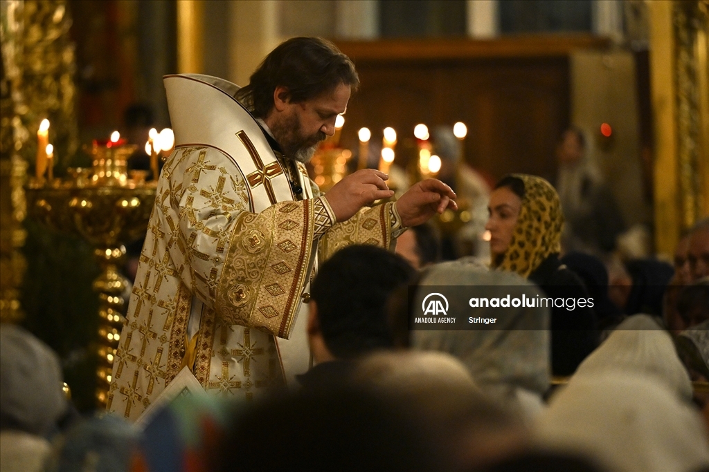 Православные христиане отмечают один из значимых религиозных праздников — Рождество Христово