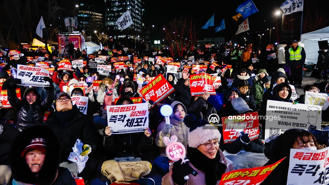 Güney Kore'de devlet başkanlığı görevinden uzaklaştırılan Yeol karşıtı gösteriler sürüyor