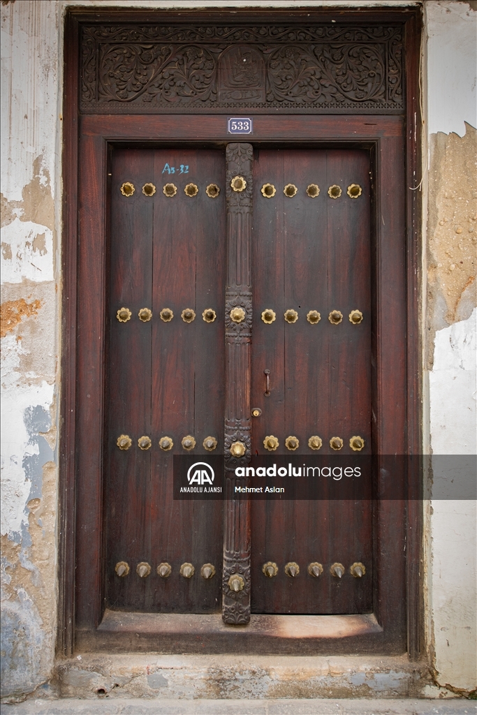 Stone Town'un Meşhur Kapıları