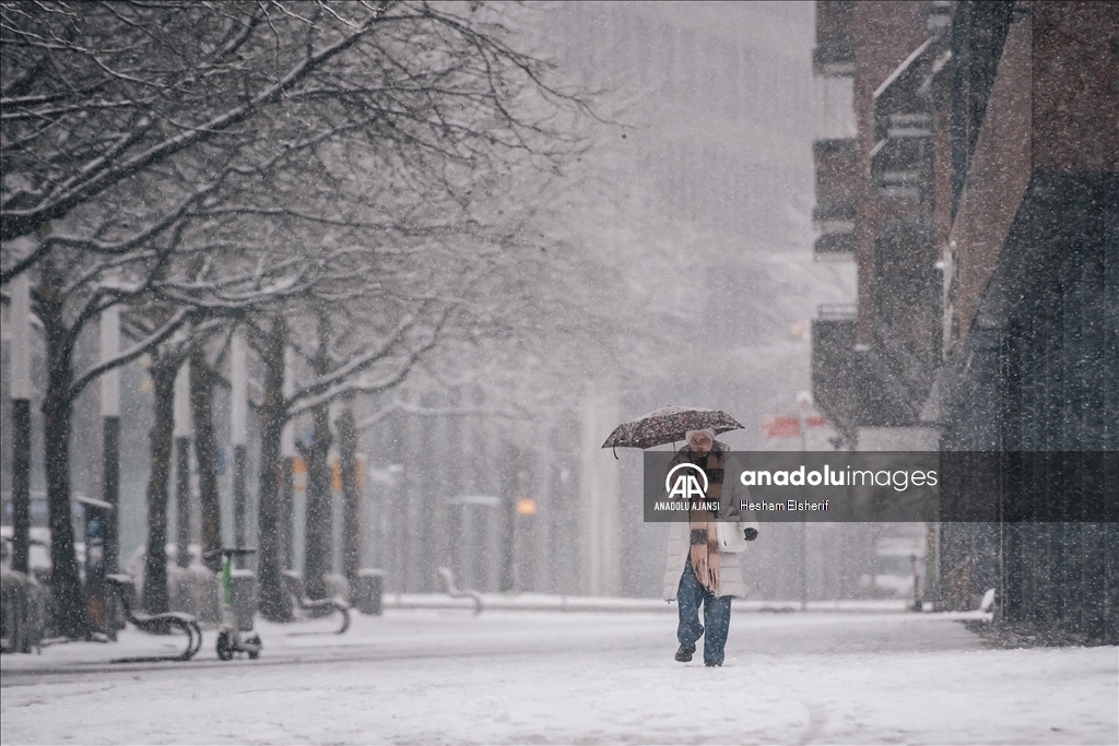 Almanya'nın Dortmund kentinde kar yağışı