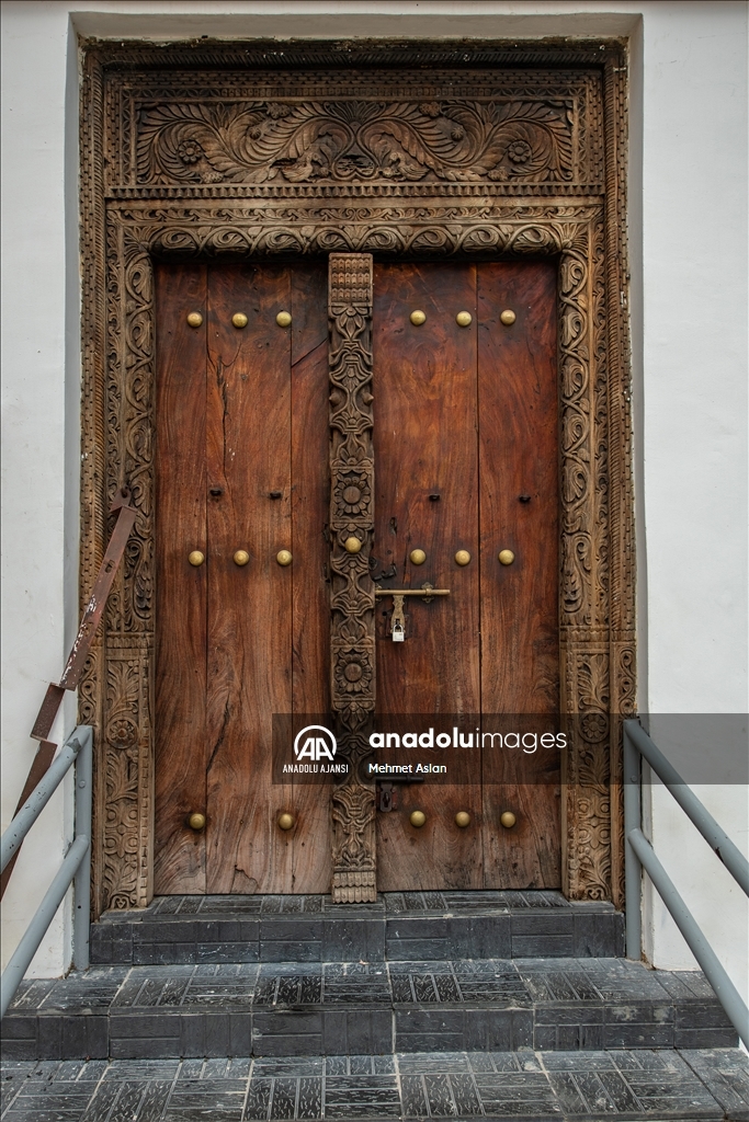 Stone Town'un Meşhur Kapıları
