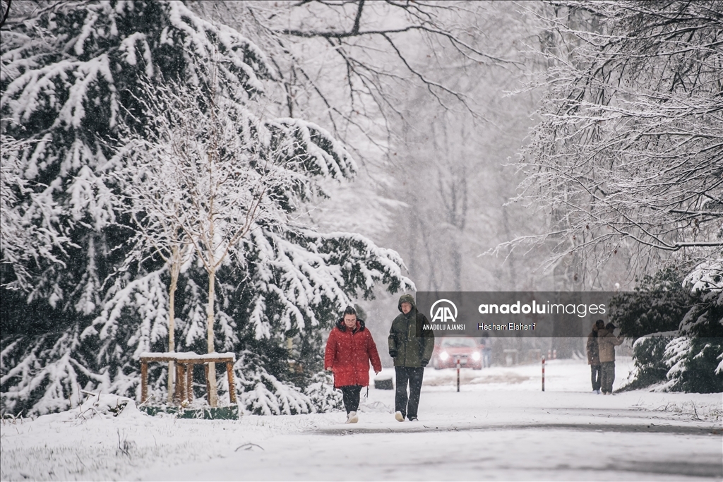 Almanya'nın Dortmund kentinde kar yağışı