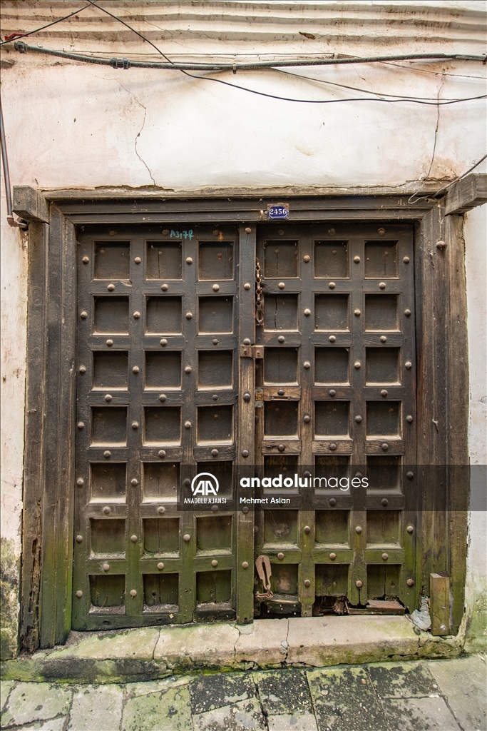 Stone Town'un Meşhur Kapıları