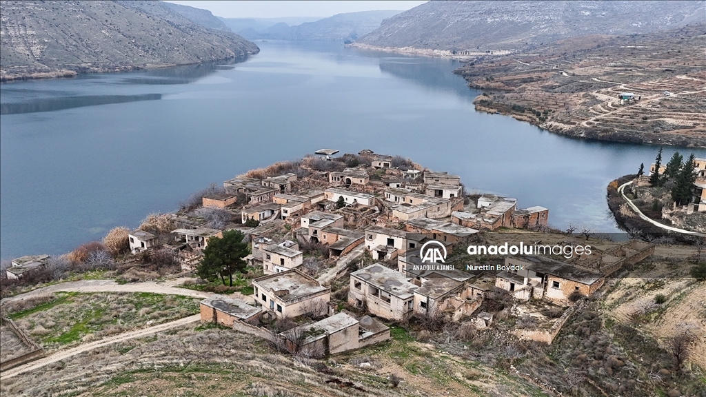Halfeti ilçesindeki batık kent: Çekem Mahallesi ve Savaşan köyü