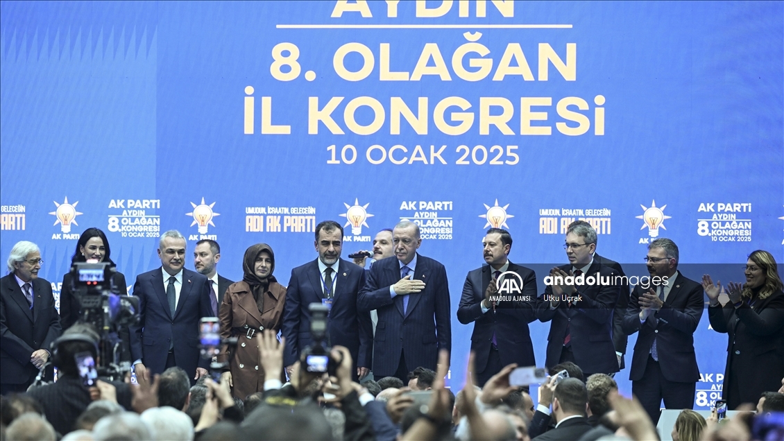 Cumhurbaşkanı Erdoğan partisinin Aydın 8. Olağan İl Kongresi'ne katıldı