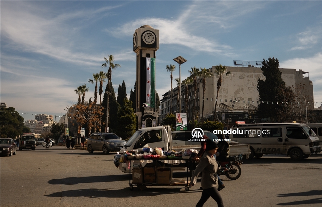 Humus'ta Esed rejiminin bombalayarak hayalet kente çevirdiği mahalleler görüntülendi