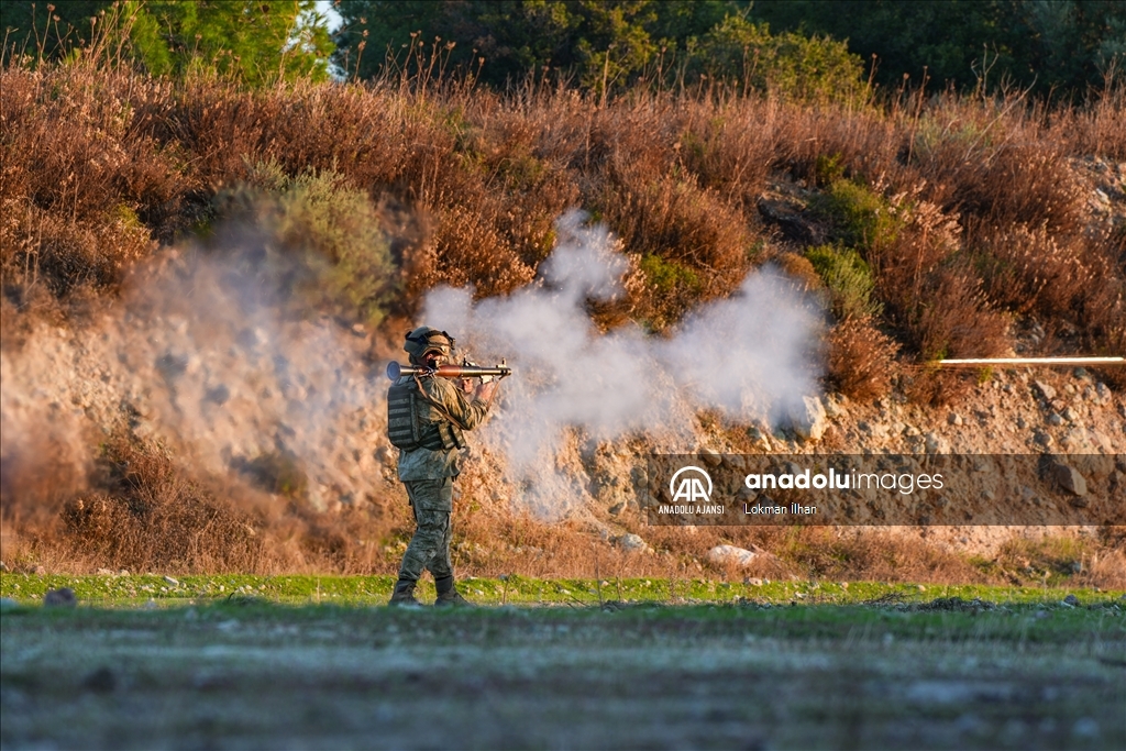 TSK'nın "timsah" lakaplı amfibileri hem karada hem denizde göreve hazır