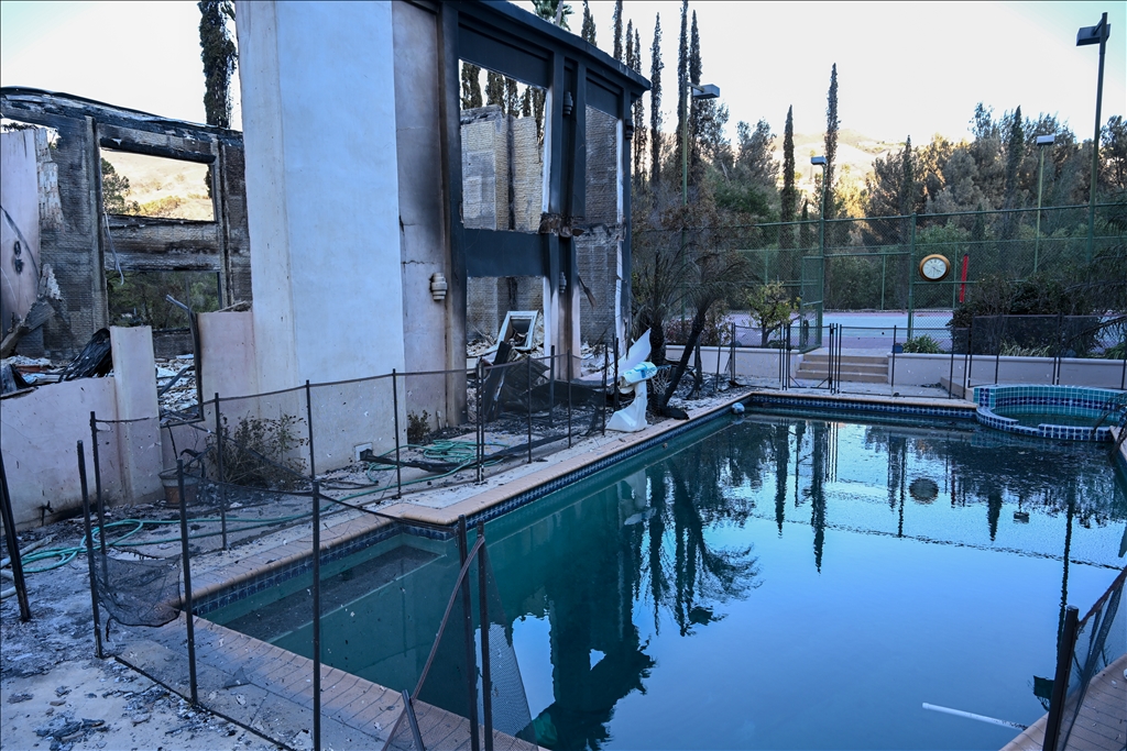 Palisades Fire: Malibu Beach and Pacific Palisades aftermath in Los Angeles fire