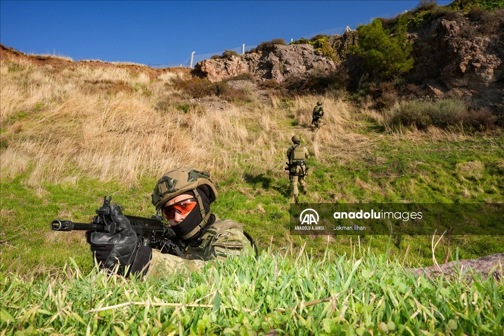 TSK'nın "timsah" lakaplı amfibileri hem karada hem denizde göreve hazır