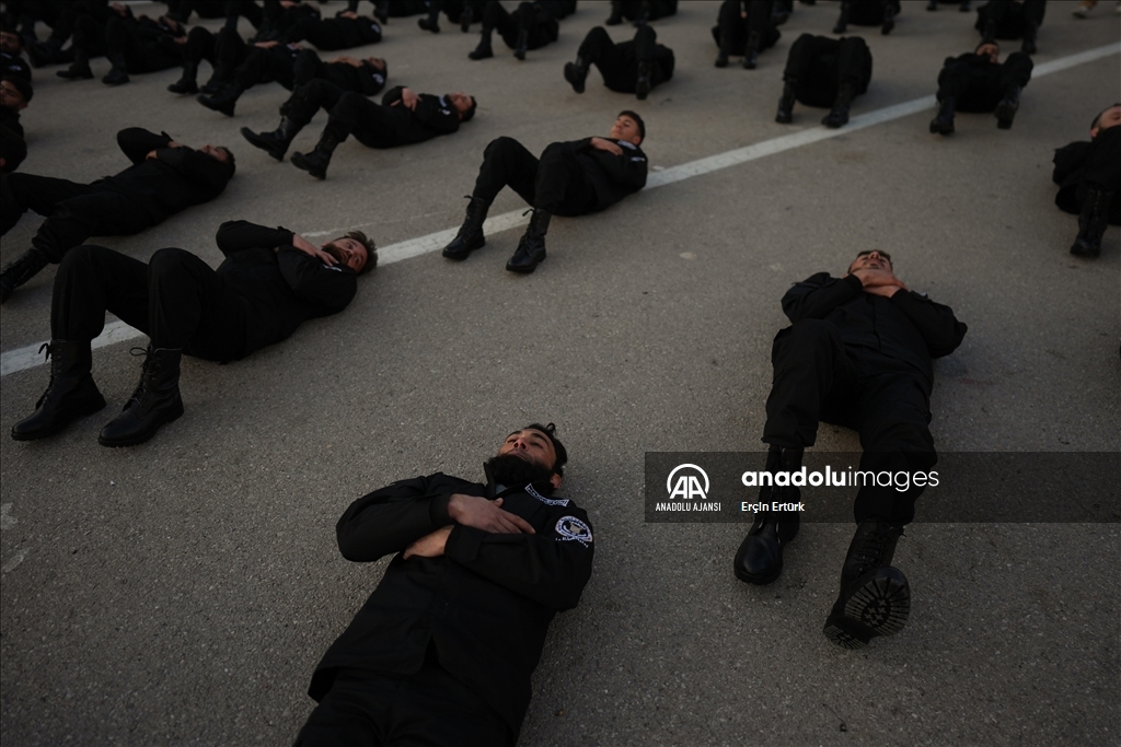 Suriye'de yeni kolluk kuvveti adaylarına eğitim veriliyor