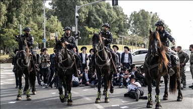 İsrail'de Ultra Ortodoks Yahudiler, zorunlu askerlik karşıtı protesto düzenledi